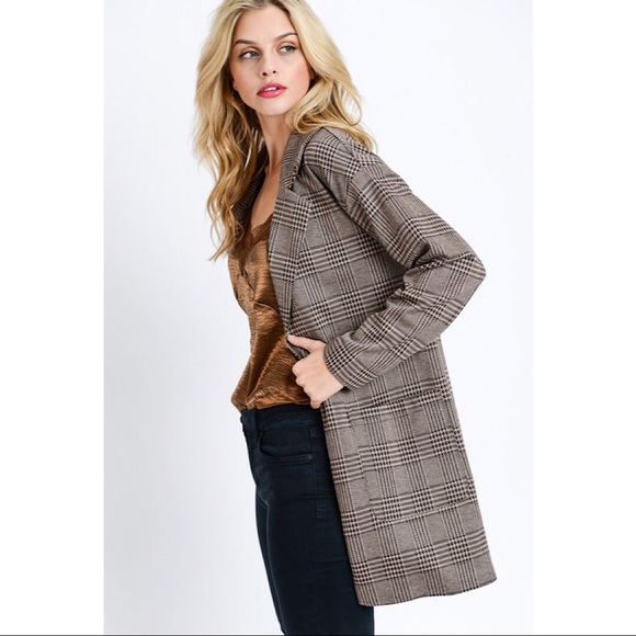 Long Sleeve Plaid Pattern Blazer - Picture 2 of 5